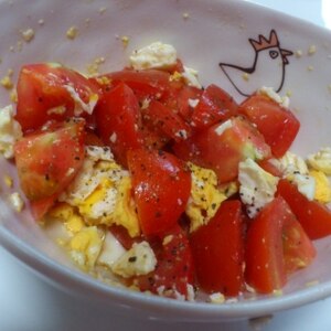シンプルな味付け♪トマトと卵のサラダ　